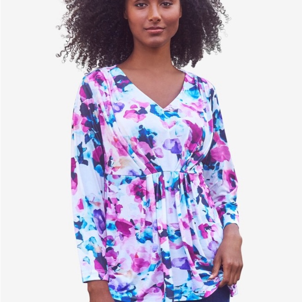 V-Neck Pleated Bodice Knit Tunic
Color: multi floral
Size: 1X, 22/24